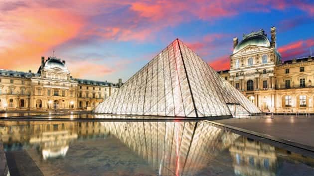 istock_4319_louvre