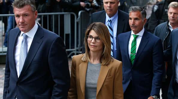getty_040919_loriloughlin