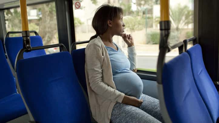 istock_041619_buscommute