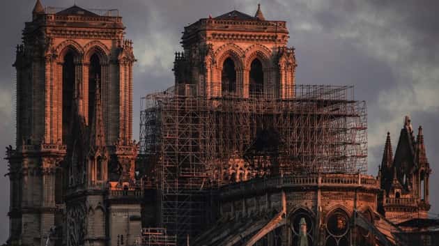 getty_041719_notredamereconstruction