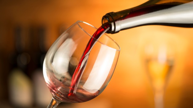 istock_41919_wineglass