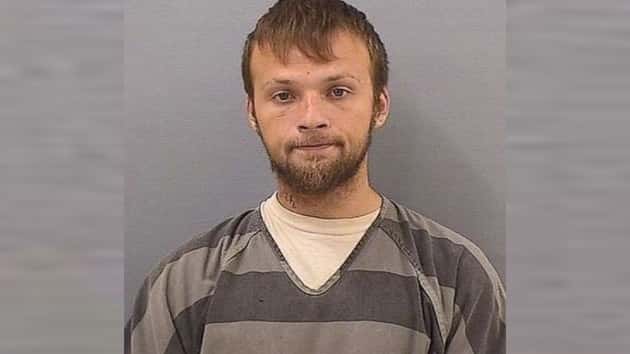 michael-cummins-ho-mo-20190427_hpembed_2_1x1_608