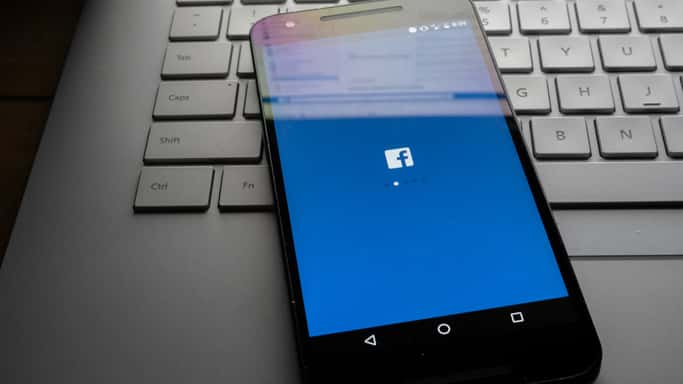 istock_043019_facebookdesing