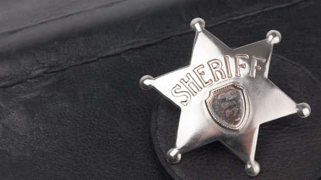 istock_5919_sheriffbadge