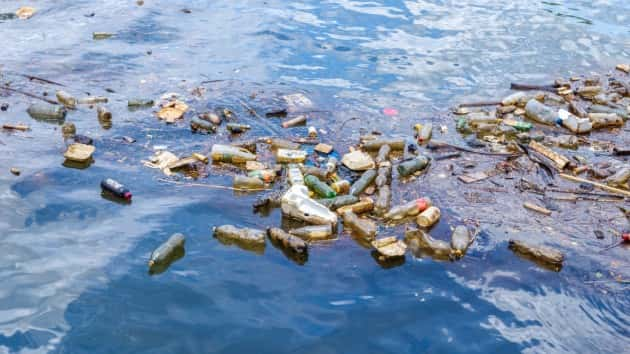 istock_51719_plasticwasteocean