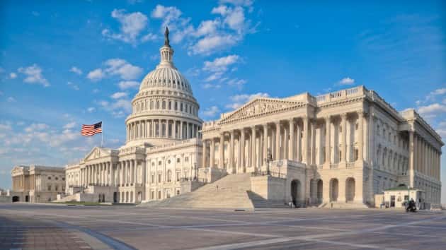 istock_52219_uscapbldg