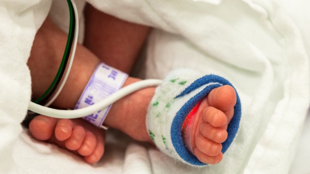 istock_52219_newbornnicu