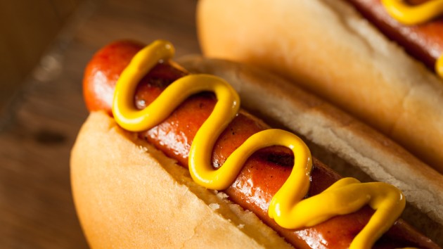 istock_52219_hotdogs