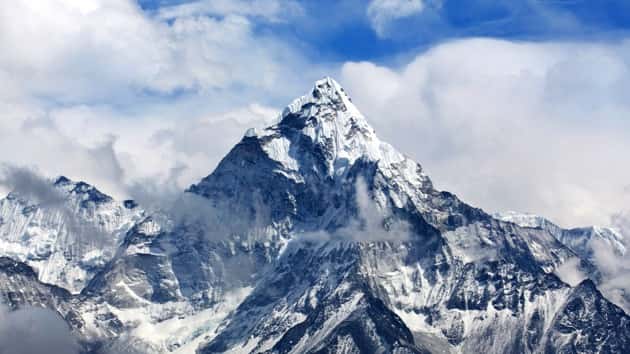 istock_052819_mteverestdeath11