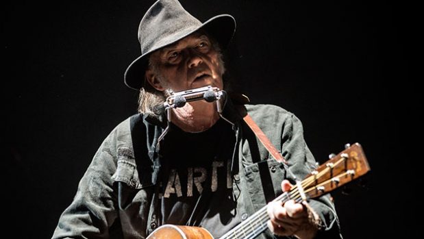 getty_neilyoung_052819