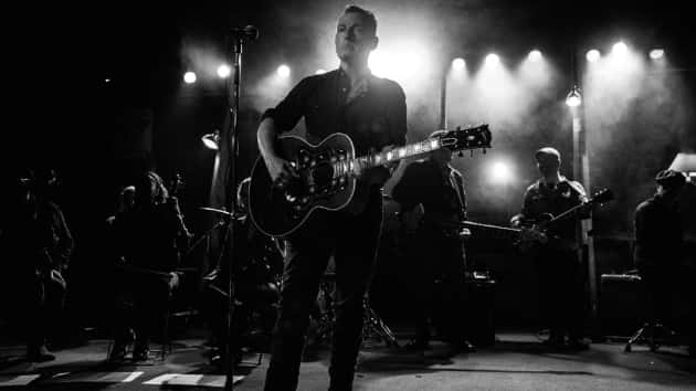m_brucespringsteen630_bwwithbackingmusicians_053019