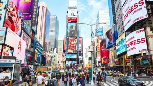 istock_6719_timessqday