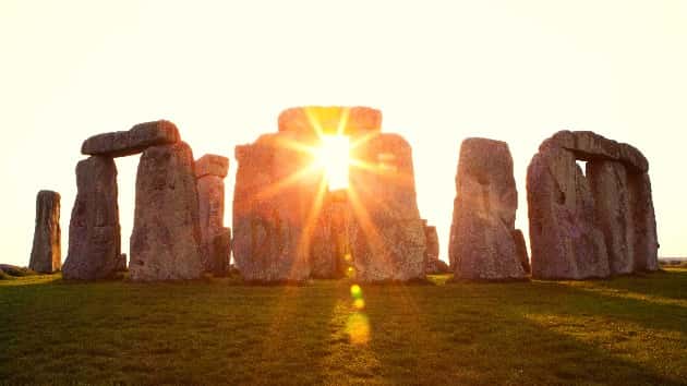 istock_062119_stonehengesolstice