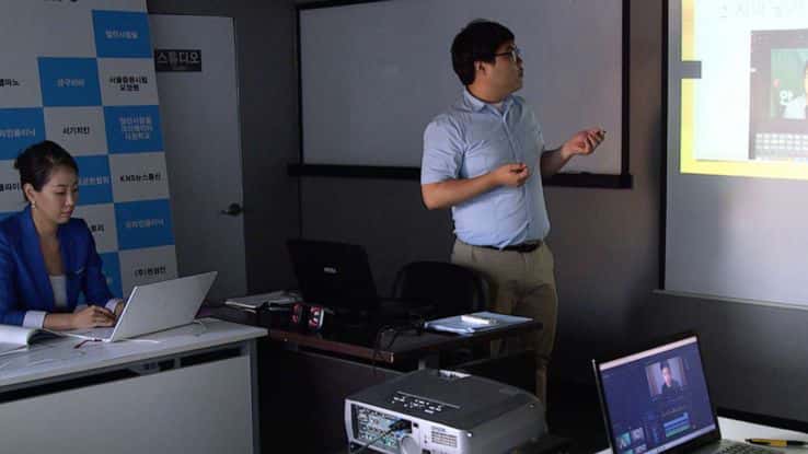 youtube-camera-class-abc-ml-190626_hpmain_12x5_992