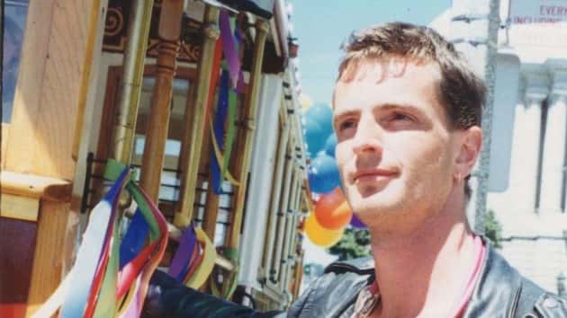 guy-vandenberg-pride-float-ht-jc-190626_hpembed_13x16_992201
