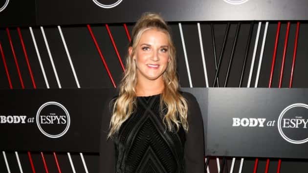 getty_71019_kirstieennis