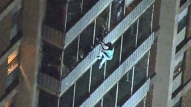 19_stories_man_climbs_down_wpvi_190719_hpmain_4x3_992