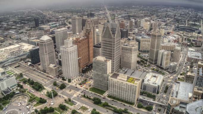 istock_073019_detroitretrain