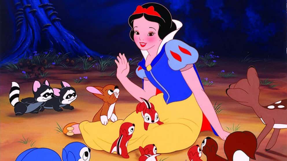 snow-white-02-as-ht-190806_hpmain_4x3_992