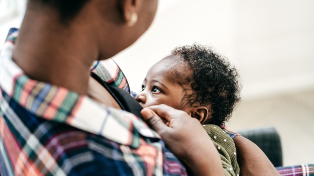 istock_82119_breastfeeding