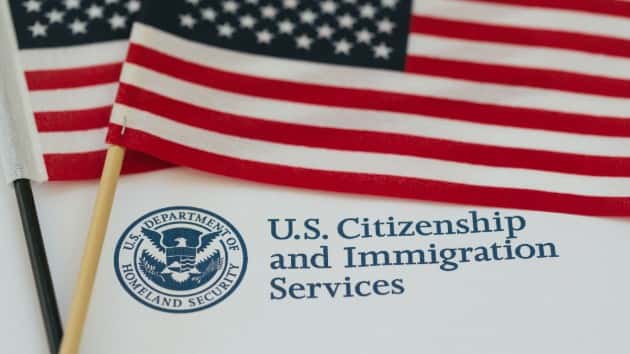 istock_83019_uscitizenship