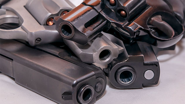istock_090119_guns
