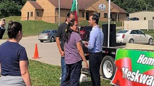 090219_abcnews_juliancastro