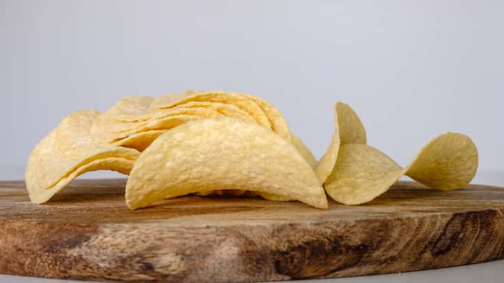 istock_090319_pringleschips