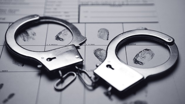 istock_9419_handcuffsprints