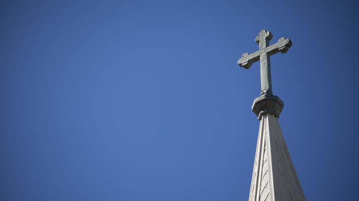 istock_091019_churchcourt