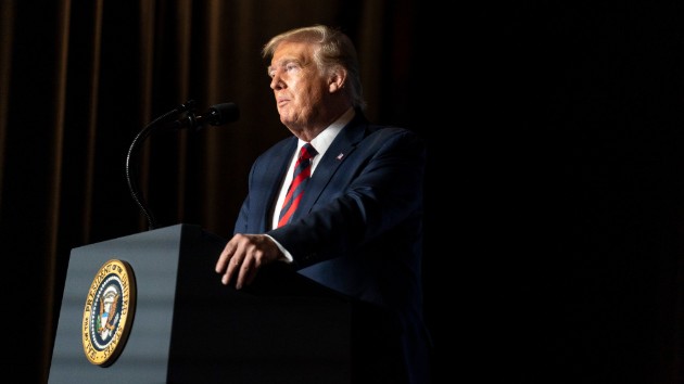 wh_91119_trumppodium