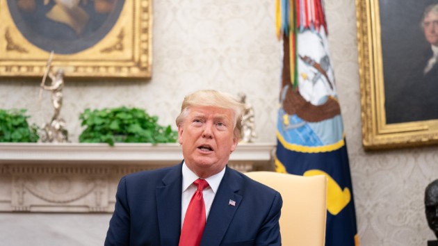 wh_91219_trumpoval