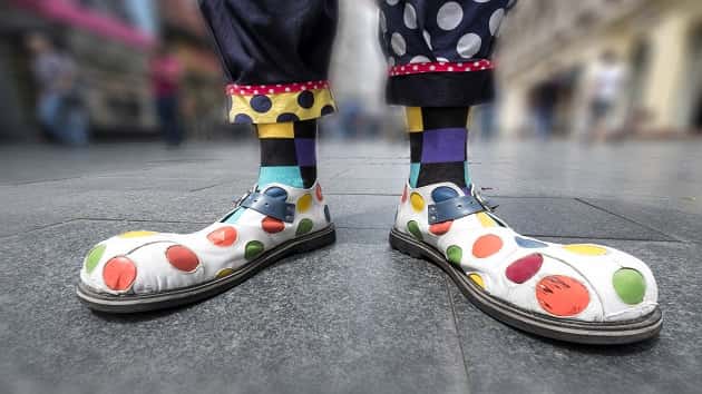 091619_istock_clownshoes