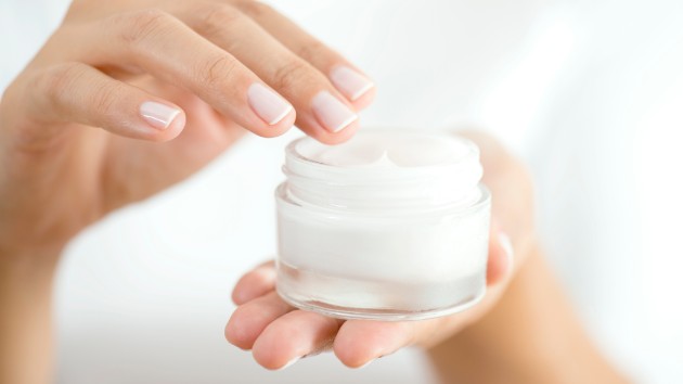 istock_91819_moisturizercream