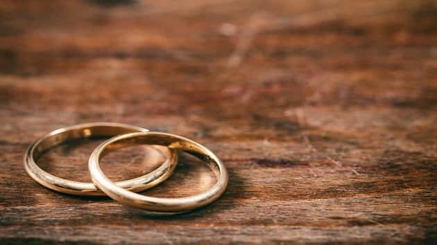 istock_071619_weddingrings-2