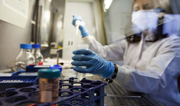 istock_092319_ebola_doctors