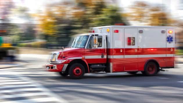 istock_10219_ambulance