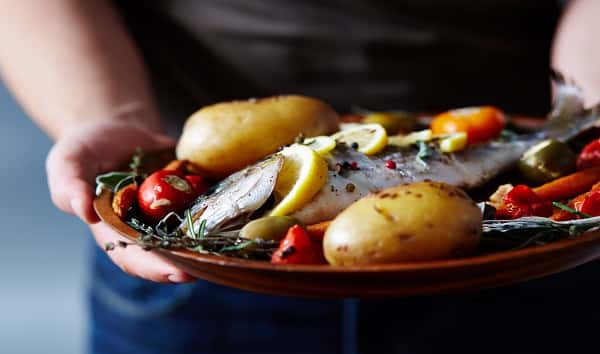 istock_100219_fish_dinner