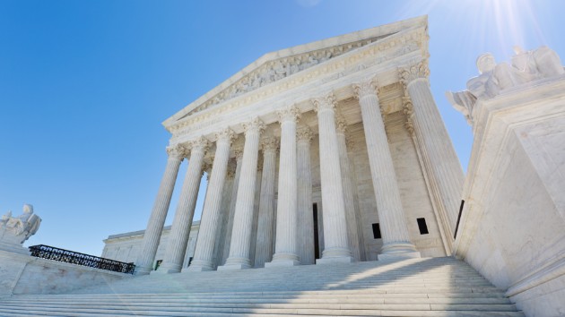 istock_10719_supremecourt