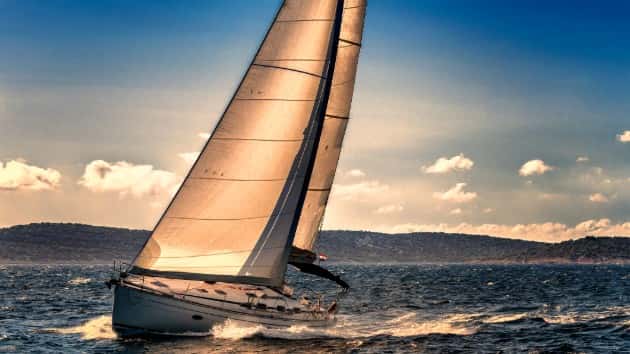 istock_101619_sailboat