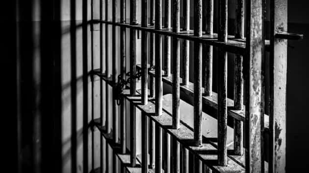 istock_102519_jailcell