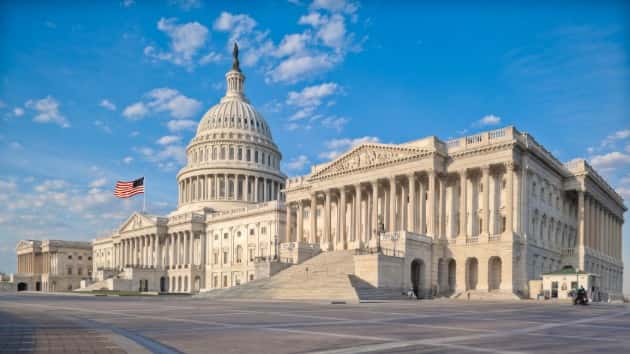 istock_111919_uscapbldg