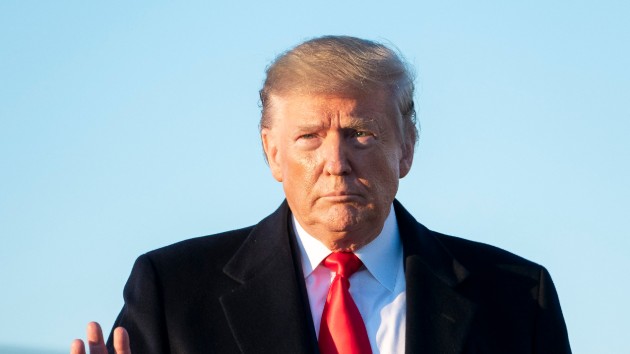 wh_111919_trumpwave