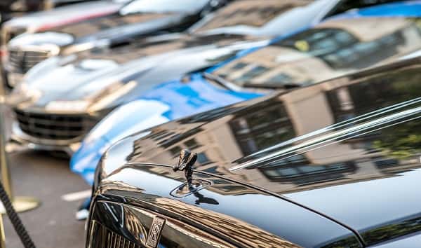 istock_112619_rollsroyce