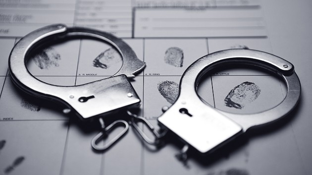 istock_121019_handcuffsprints