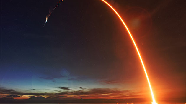 istock_122219_spaceship