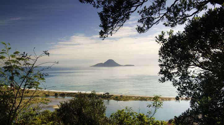 istock_122419_nzwhiteisland