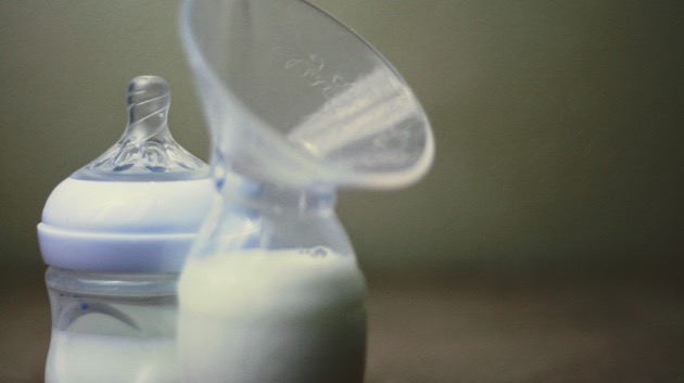 istock_123019_breastmilk