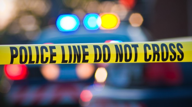 istock_1320_policeline
