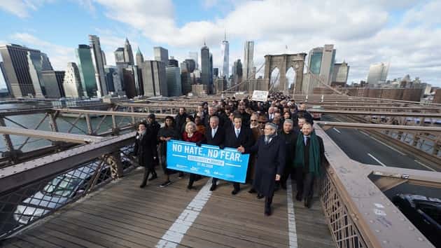 010520_twitter_brooklynbridgemarch